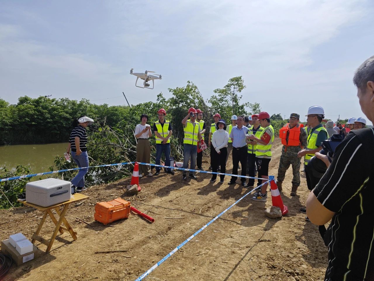 1737707958666012.jpg 1737707958666012.jpg